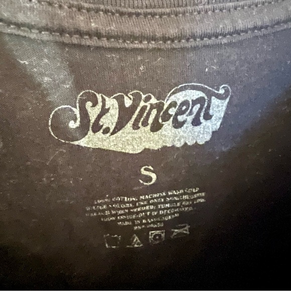 St. Vincent Bubblegum Band T-Shirt from Daddy’s Home Tour, Size Small - Picture 3 of 3